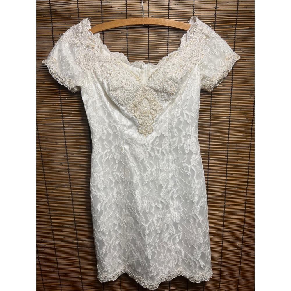 Vintage Size 8 White Lace Beaded Mini Dress Sequin Faux Pearl Floral Rayon Blend
